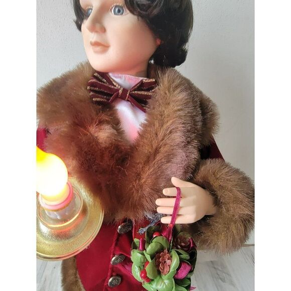 Traditions Victorian motionette couple Man red suit animated xmas decor - Picture 7 of 14